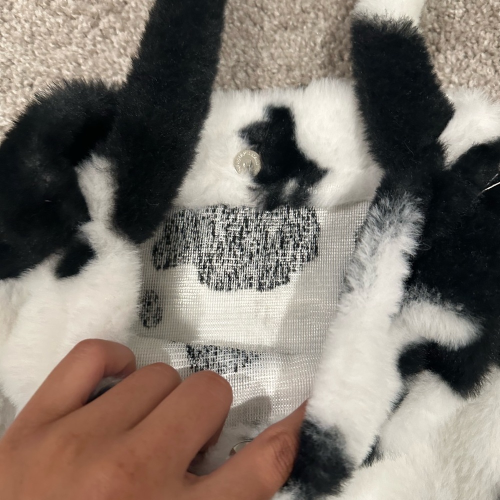 shein fluffy cow pattern shoulder bag - Picture 5 of 5
